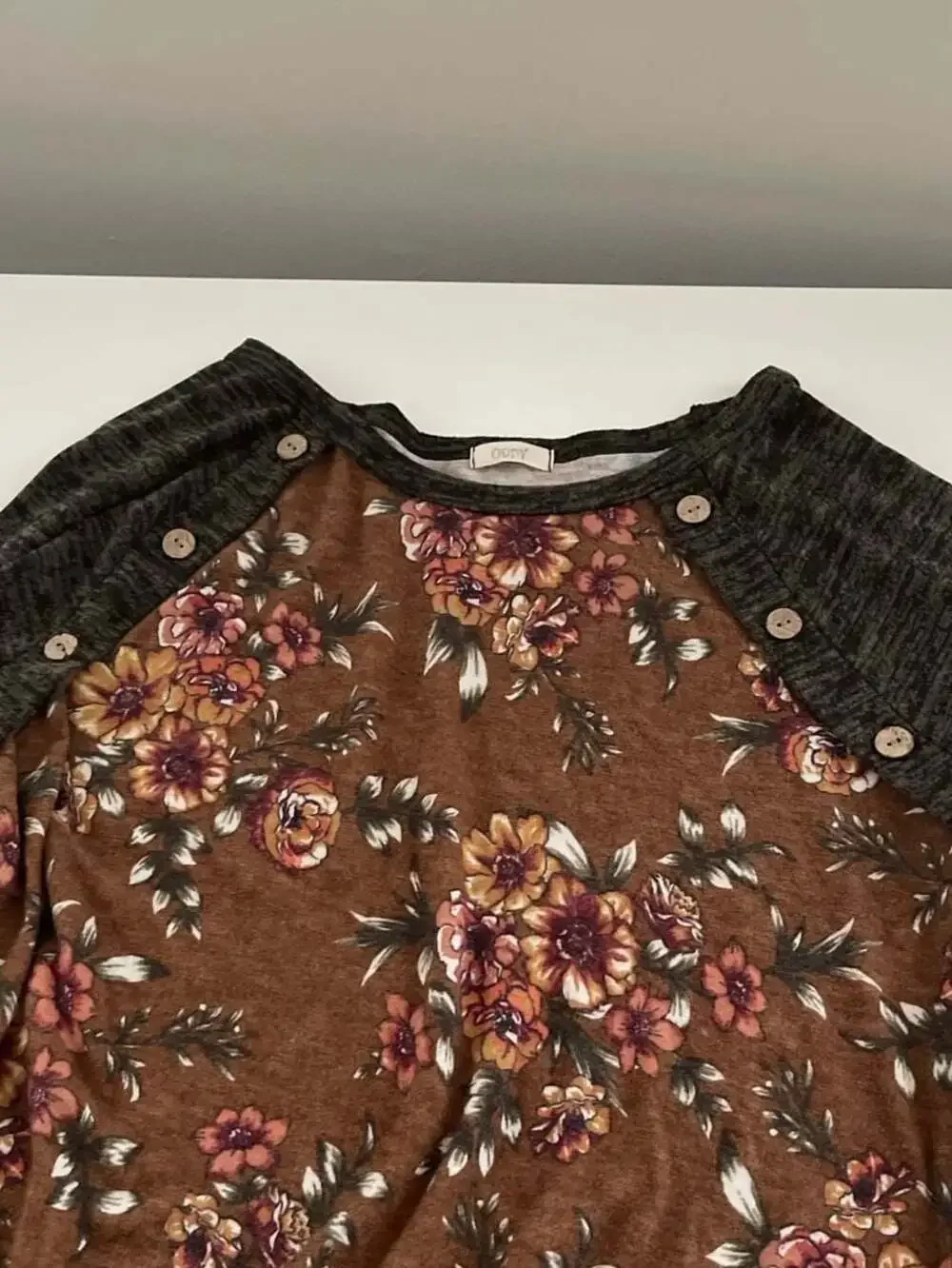 Oddi Floral Mixed Print Raglan Tunic with Elbow Patches Buttons,‎ Sz.3X